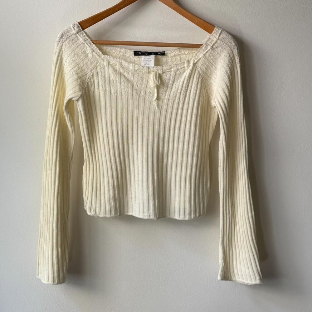 Y2K ivory ribbed ballet style top